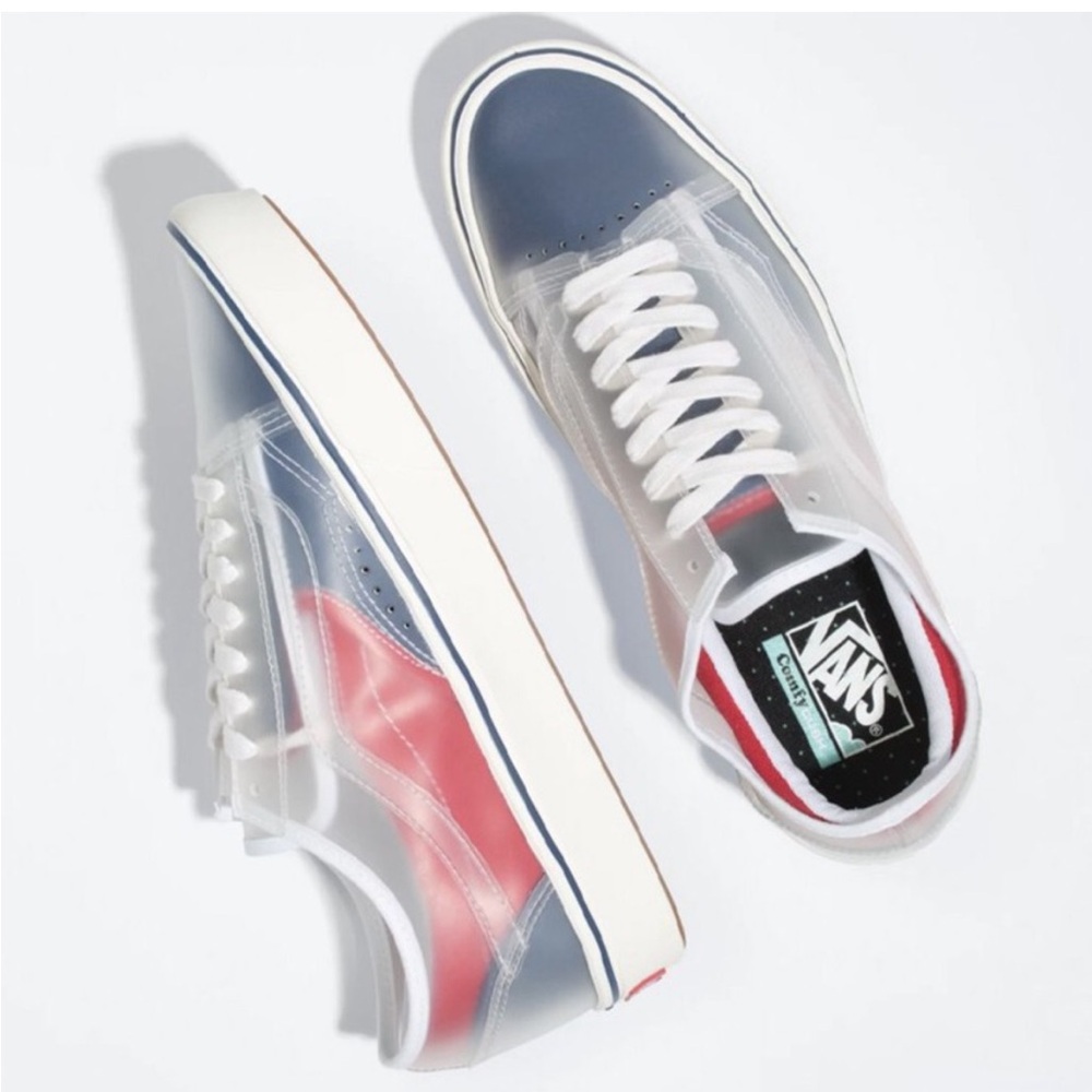 Vans Comfycush Slip-Skool Clear, Color True Navy Red, Size 7, NIB